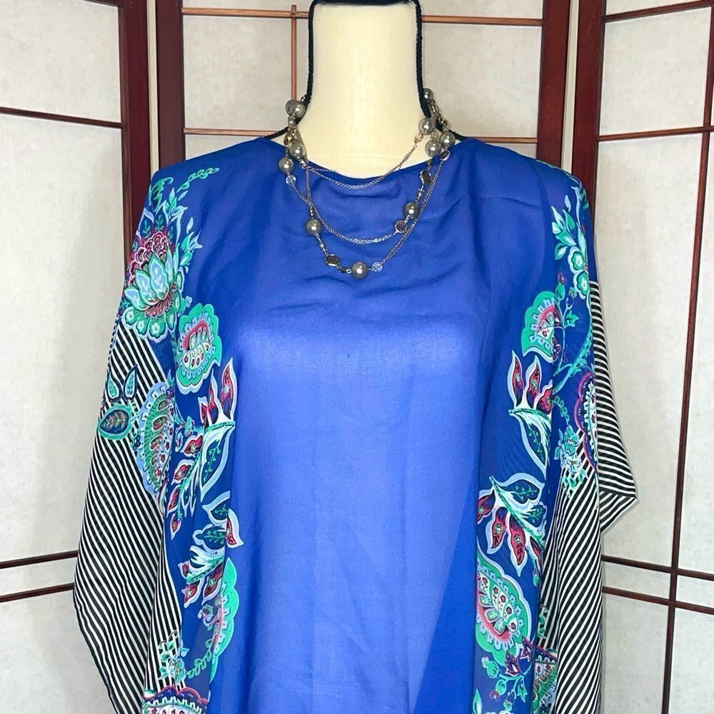 Talbots Beautiful Blue Scarf Shirt with design down sides s/m